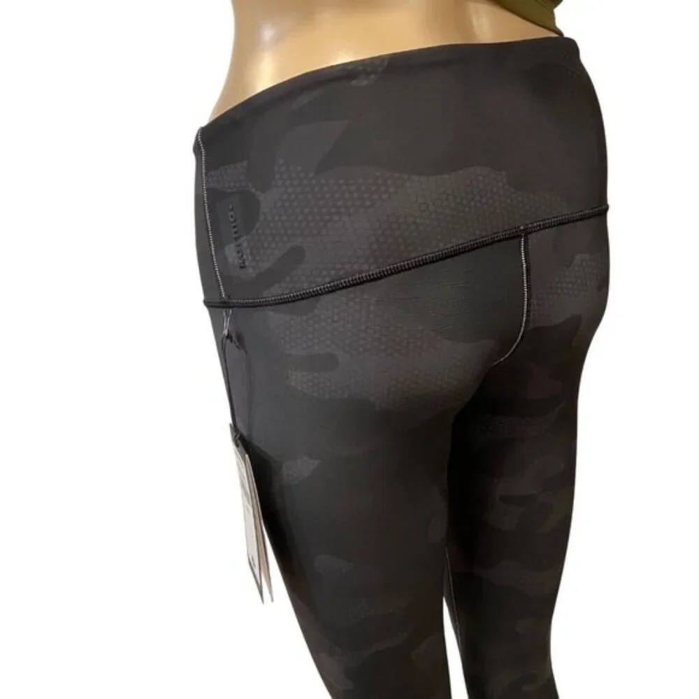 Karma Printed Kyla Crop Capri Leggings XS Black Camouflage Pattern yoga pants - Picture 8 of 11